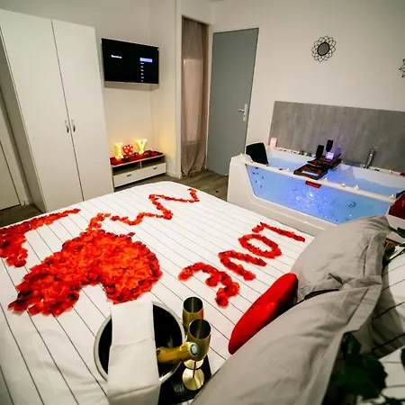 Kelys Residentiel T2 Premium Jacuzzi Terrasse Apartment