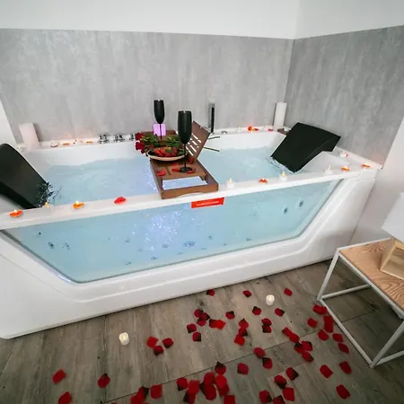 Kelys Residentiel T2 Premium Jacuzzi Terrasse 아파트 *